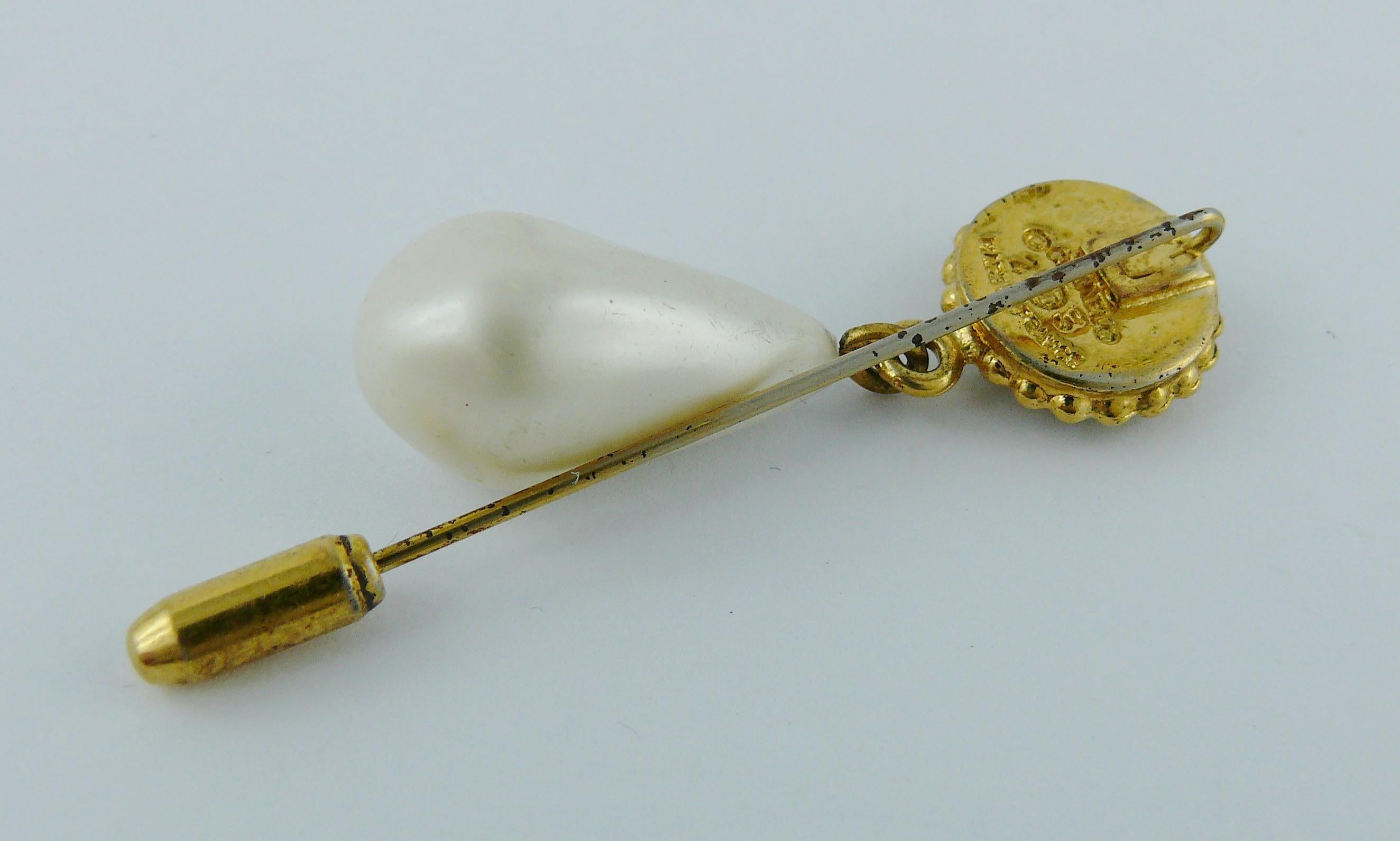 Chanel Vintage Four Leaf Clover and Pearl Lapel Pin 3