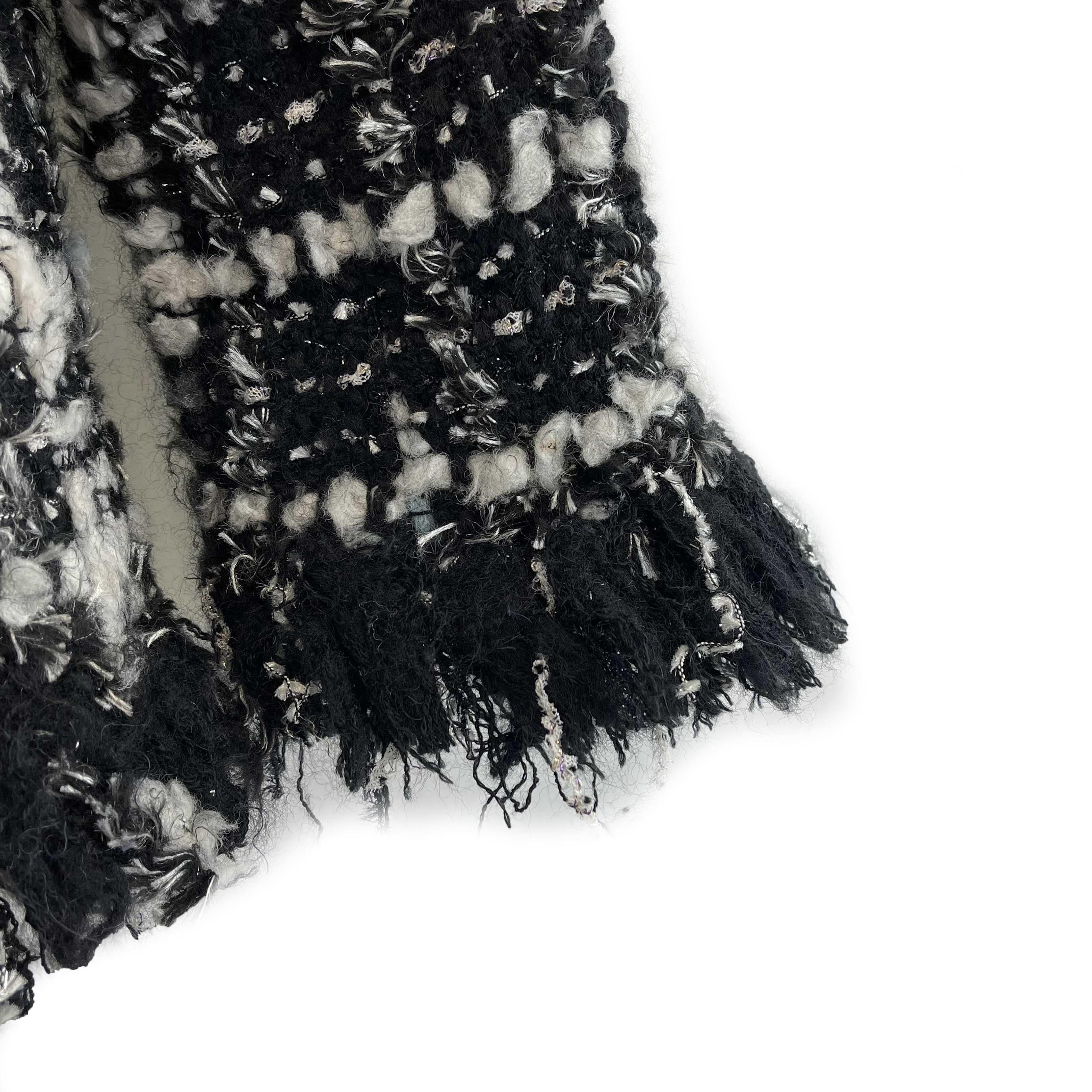 CHANEL - Vintage Frayed Tweed Collarless Blazer - CC Buttons 40 US 8 1