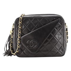 Chanel Vintage Front Pocket Kameratasche aus gestepptem Lammfell Klein