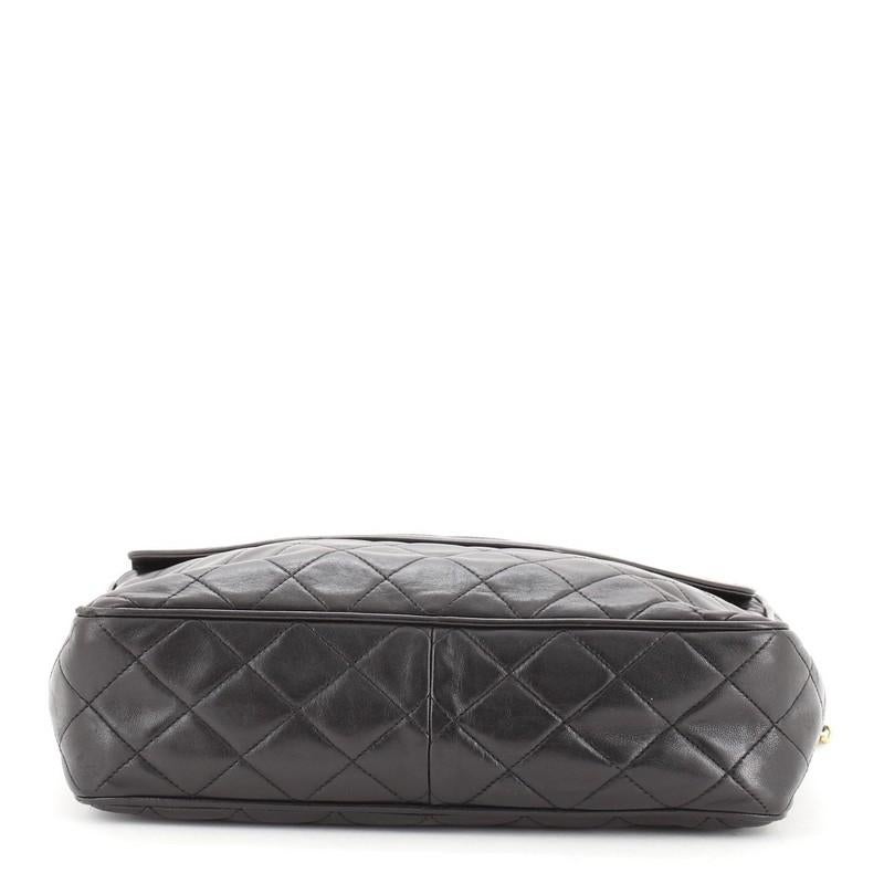 Chanel Vintage Front Pocket Kameratasche gesteppt Leder groß Damen