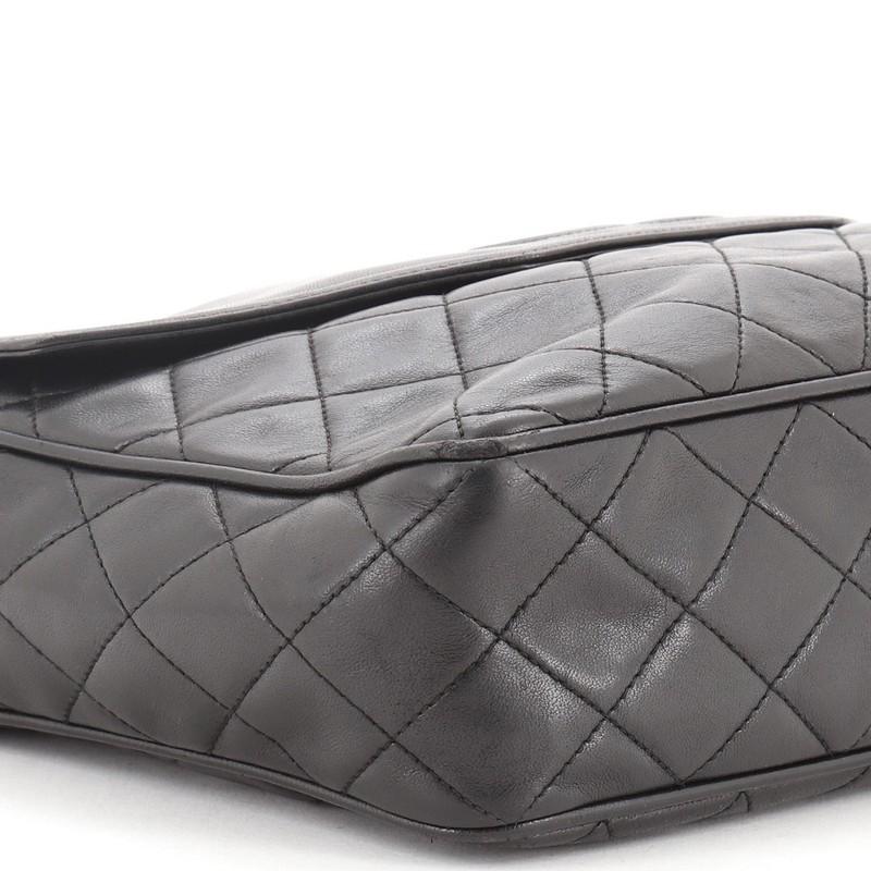 Chanel Vintage Front Pocket Kameratasche gesteppt Leder groß 2