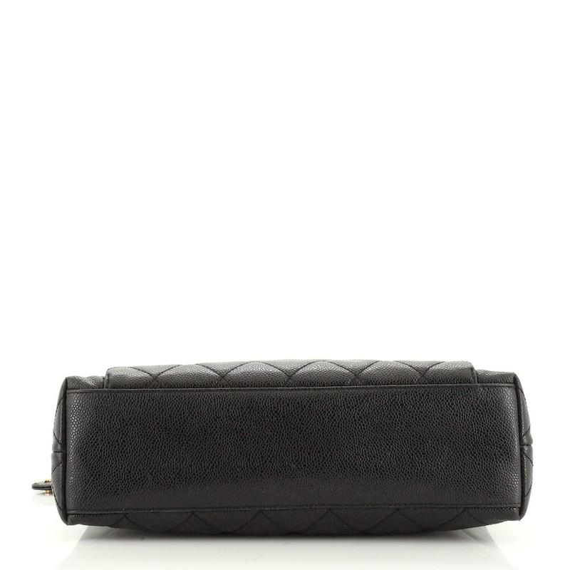 Women's or Men's Chanel Vintage Front Pocket Shoulder Bag Quilted Caviar Medium 