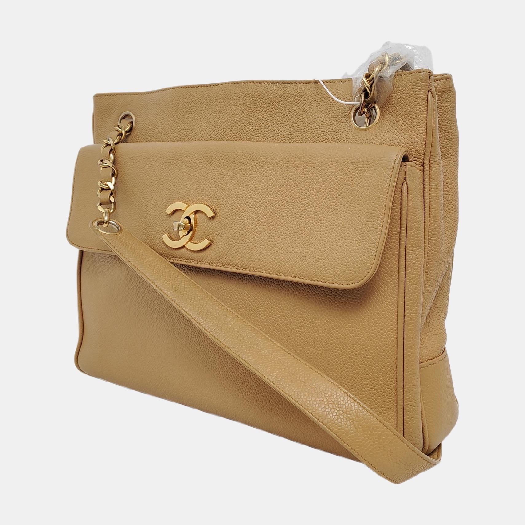 Chanel Vintage Front Pocket Tote Beige Caviar Leather Double Gold Chain In Good Condition For Sale In AUBERVILLIERS, FR