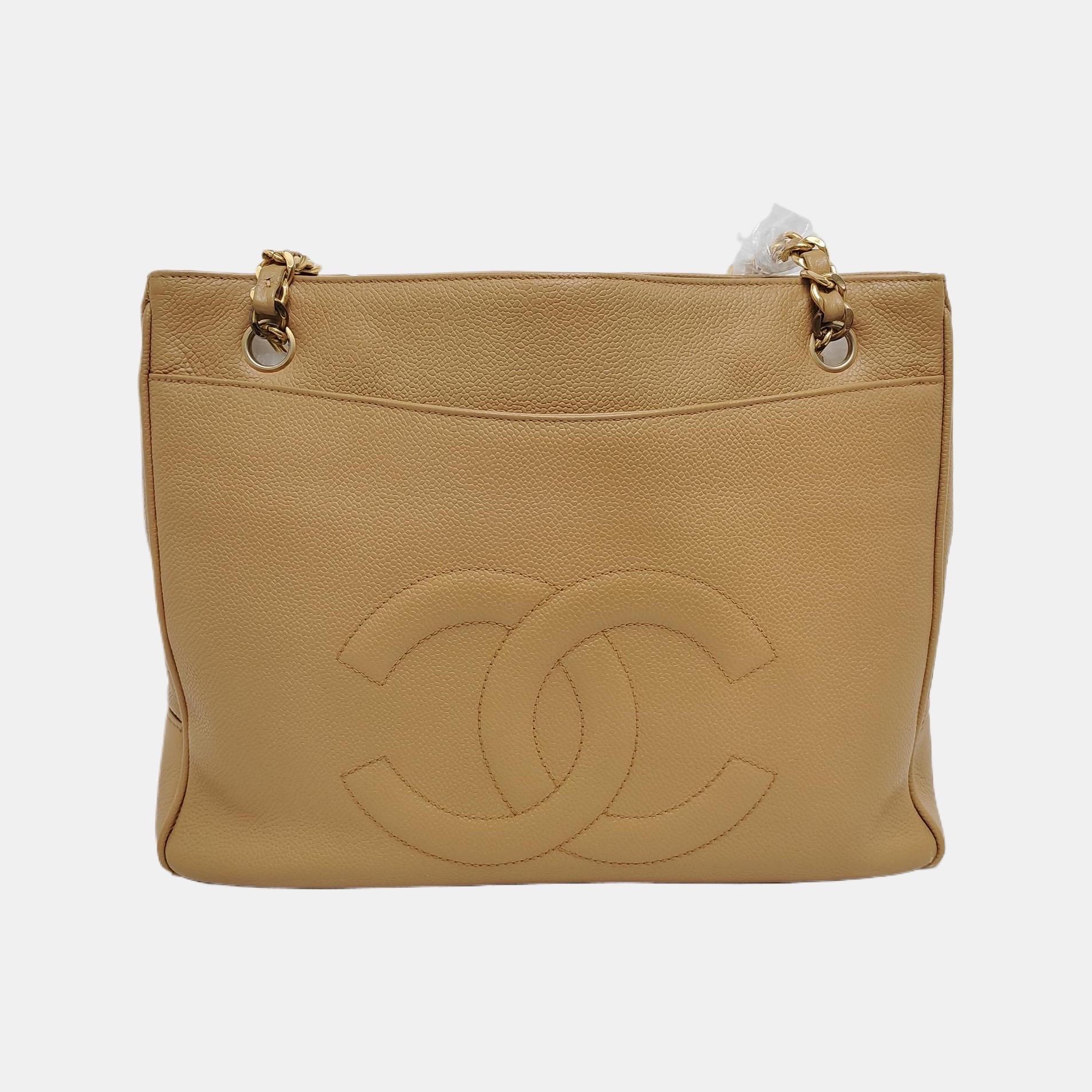 Women's Chanel Vintage Front Pocket Tote Beige Caviar Leather Double Gold Chain For Sale