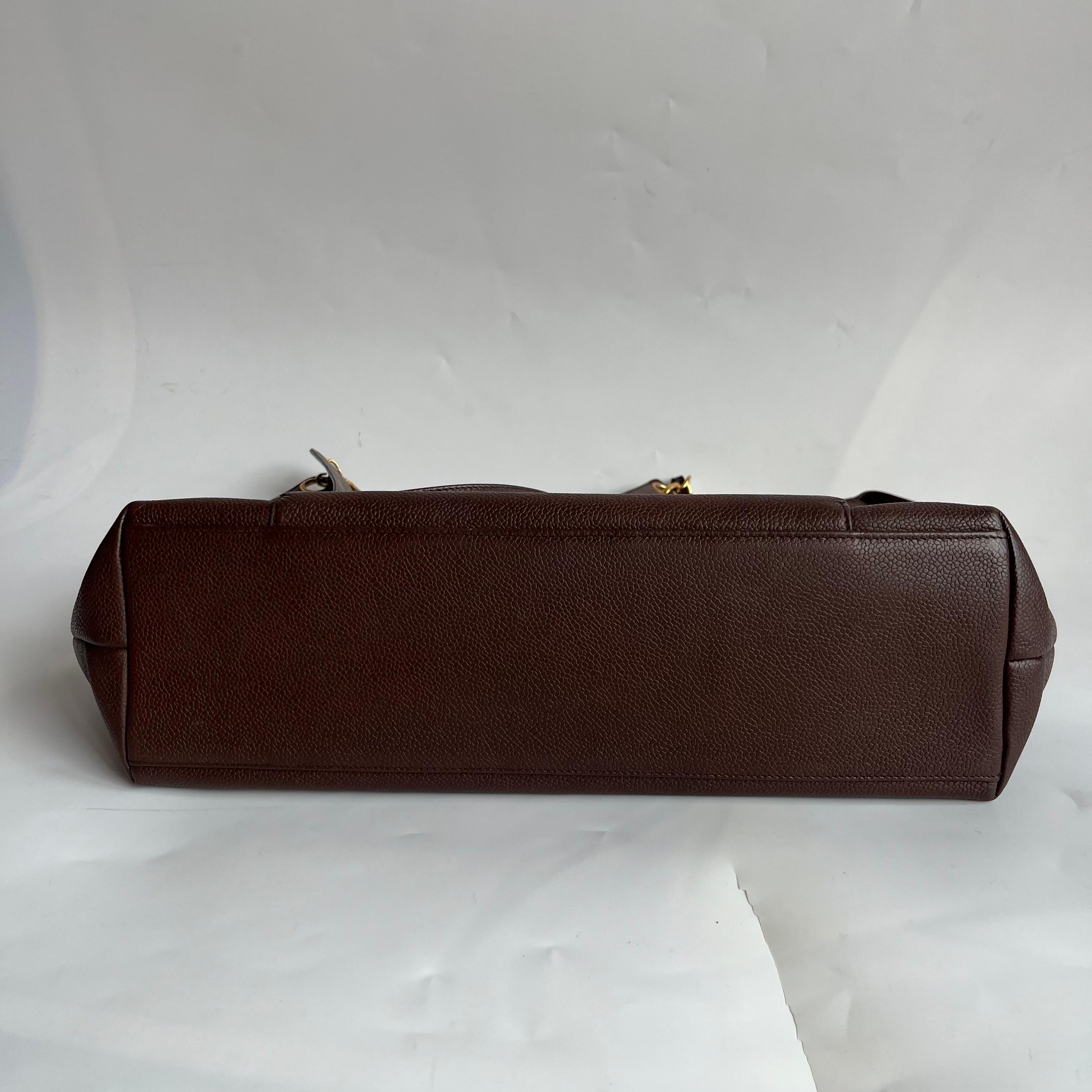 Chanel Vintage Front Pocket Tote Chocolate Brown Caviar Leather Double Gold Leat For Sale 7