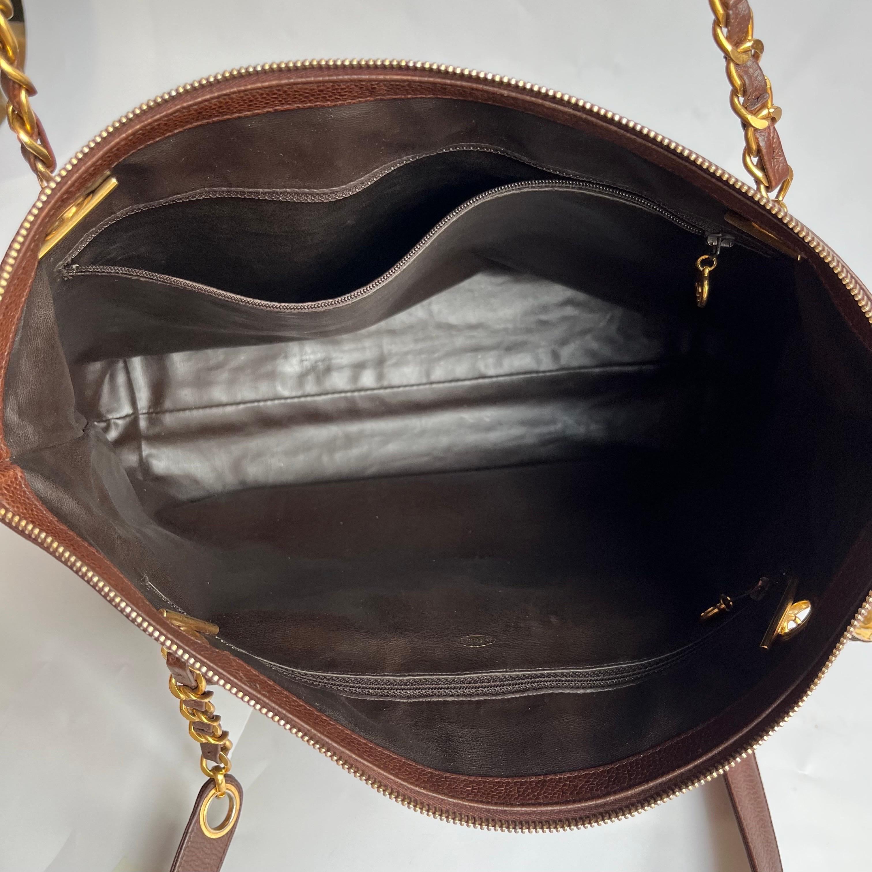 Chanel Vintage Front Pocket Tote Chocolate Brown Caviar Leather Double Gold Leat For Sale 2
