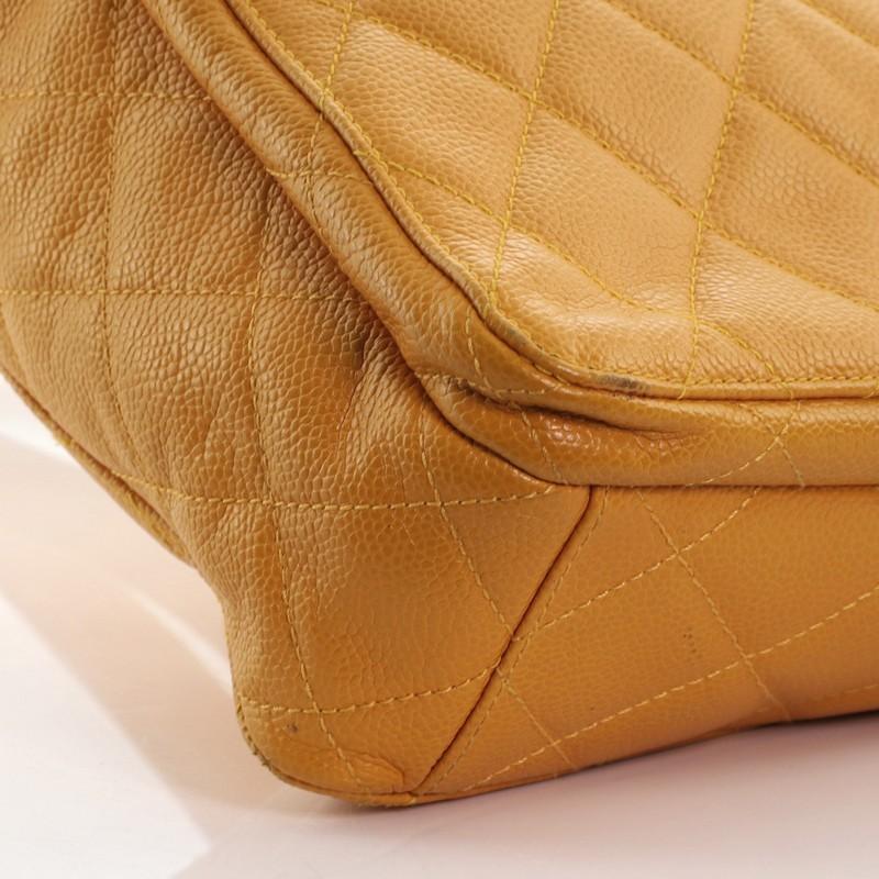 Chanel Vintage Front Pocket Tote Gesteppt Kaviar Medium 2