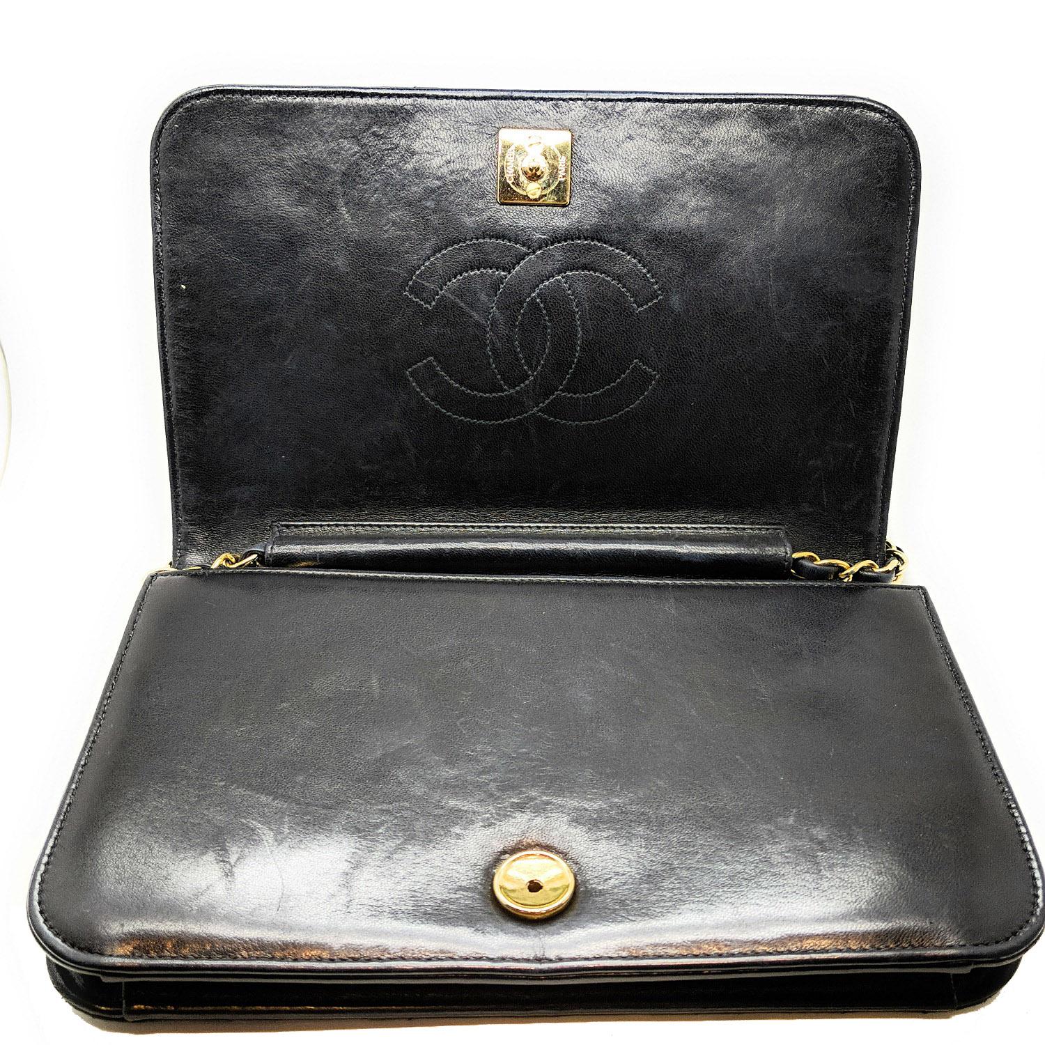 Chanel Vintage-Mini-Tasche aus gestepptem Lammfell mit voller Klappe Damen