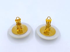 Chanel Vintage Giant Mother of Pearl and Black Woven Large Stud Earrings 65808