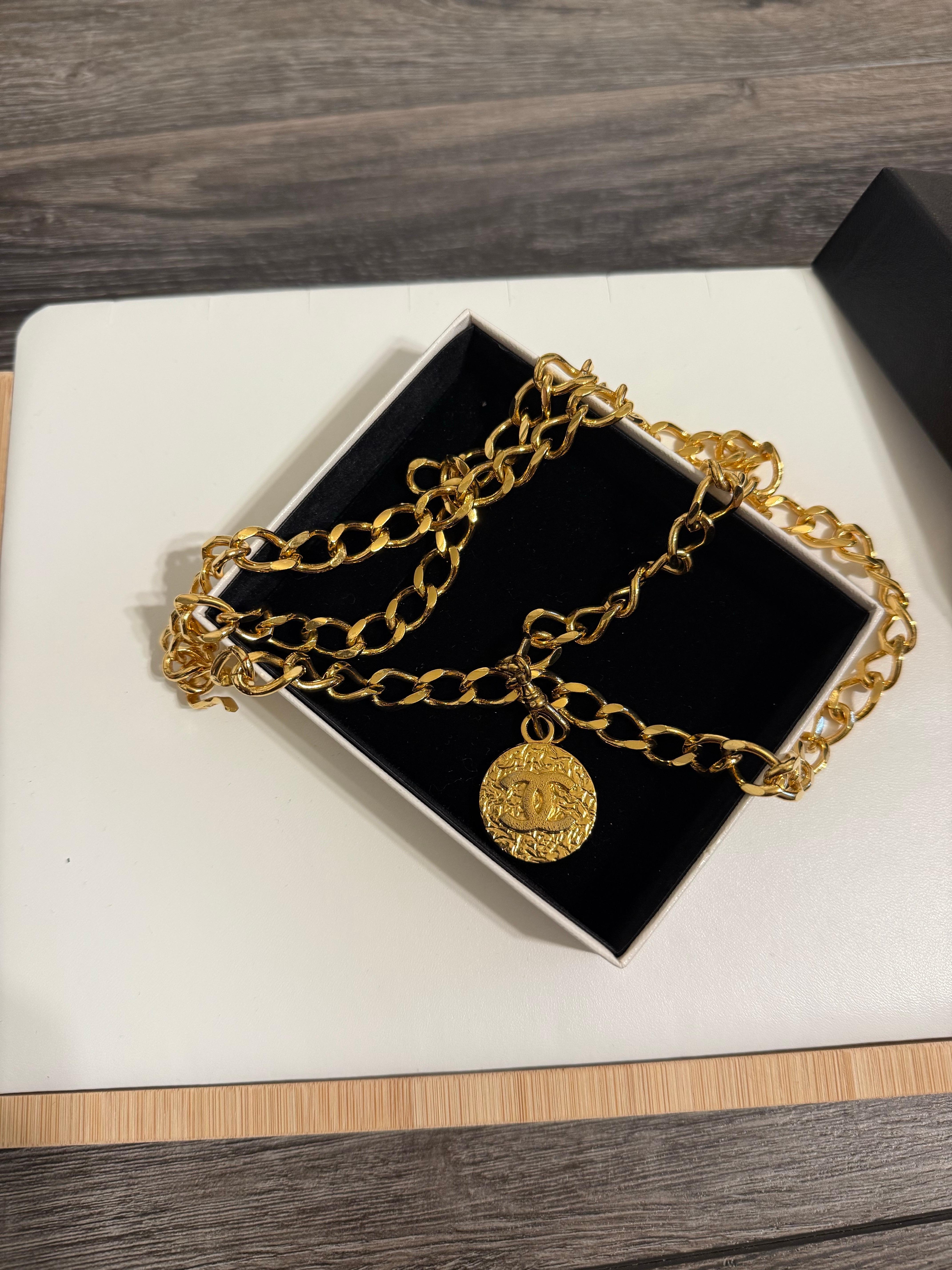 Chanel Vintage Gold 1982 Coin CC Chain Link Belt For Sale 4
