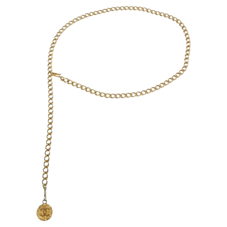 Chanel Vintage Gold 1982 Coin CC Chain Link Belt For Sale at  display picture 2