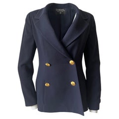 Chanel - Blazer vintage or et bleu marine, 1990