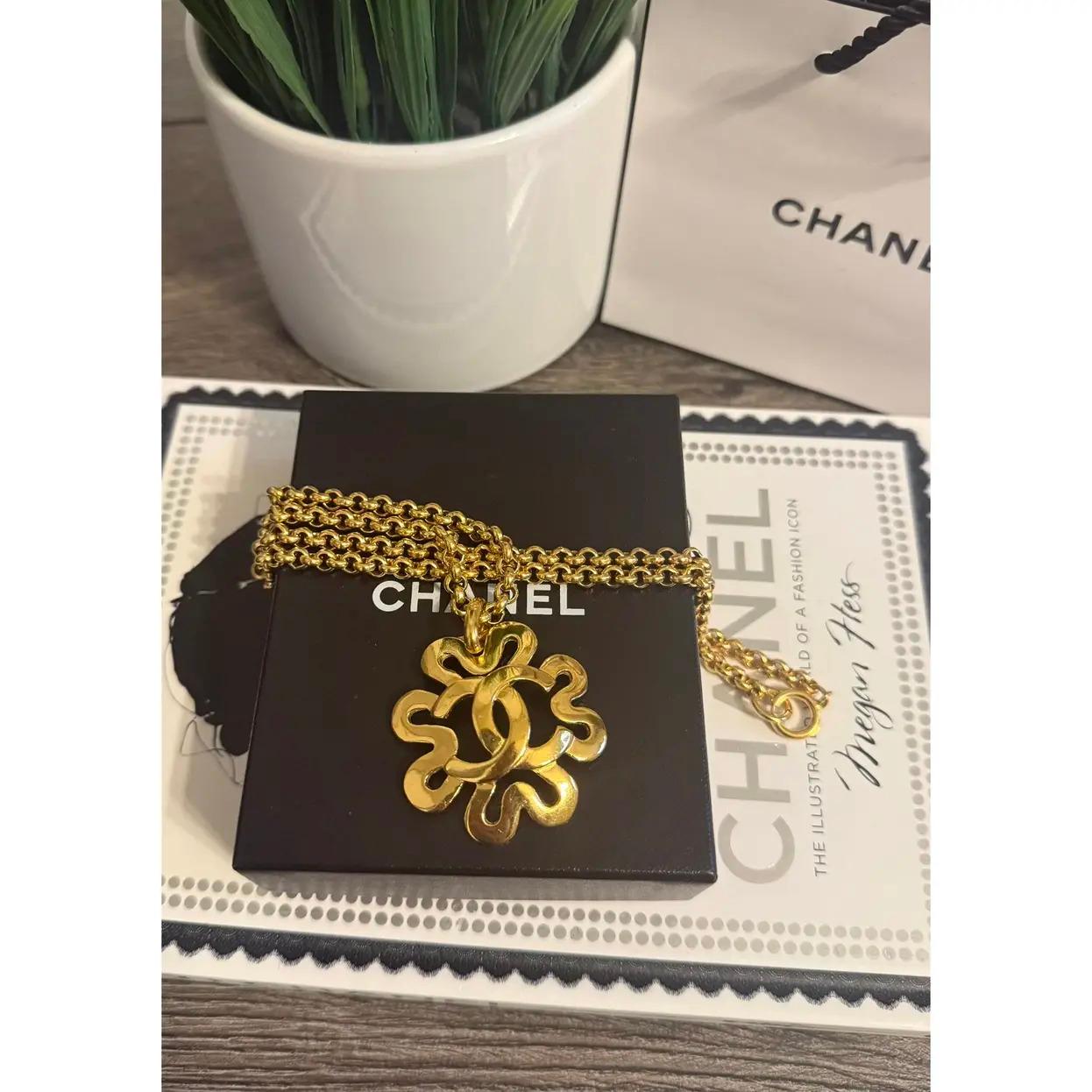 CHANEL Collar Colgante Cadena Trébol CC Oro Vintage en venta 3