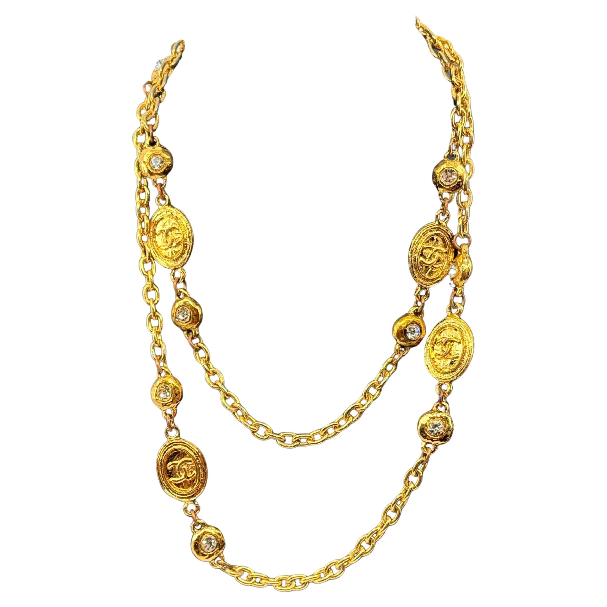 Chanel Vintage Gold CC Coin and Crystal Station Long Necklace im Angebot