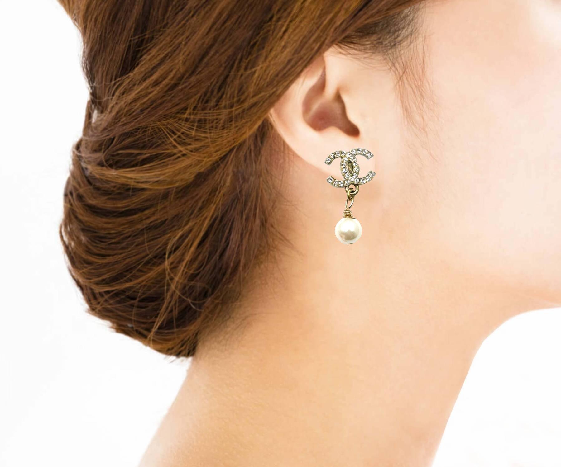 Artisan Chanel Vintage Gold CC Crystal Pearl Dangle Piercing Earrings