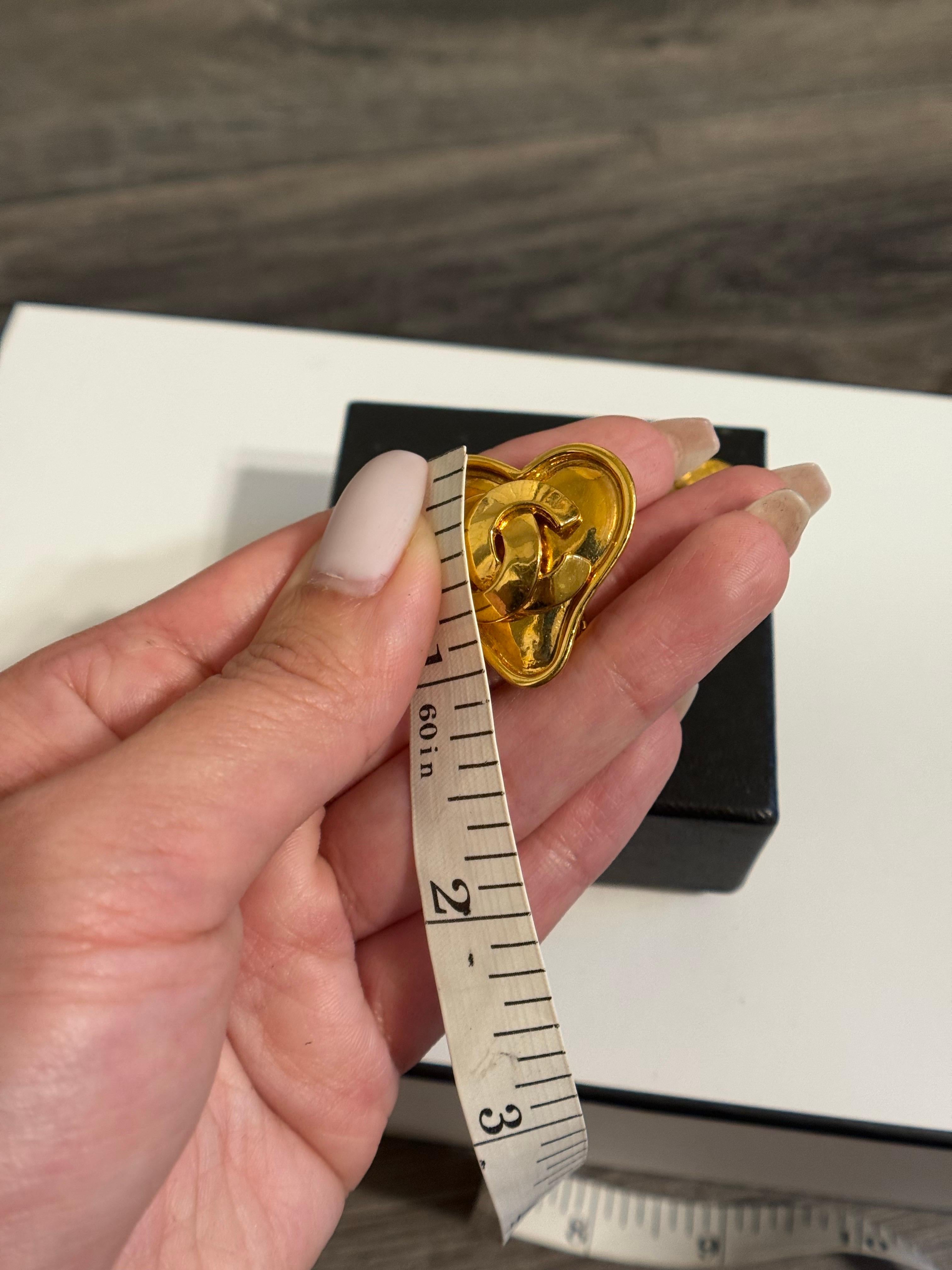 Chanel Vintage Gold CC Heart Clip On Statement Earrings For Sale 2
