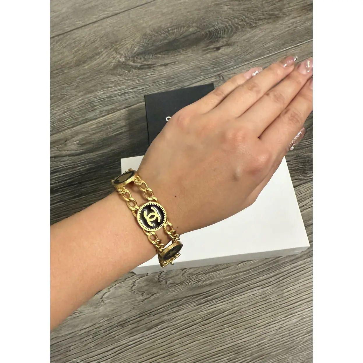 Chanel Vintage Gold CC Heart Star Black Coin Bracelet, circa 2001 For Sale 3