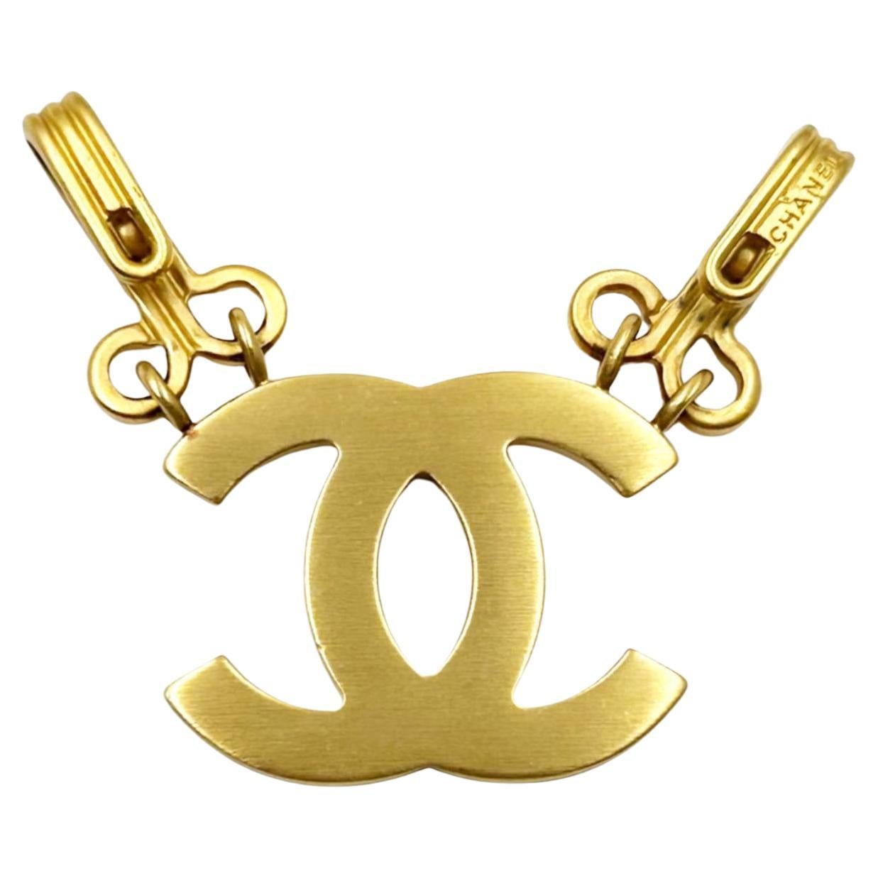 Chanel Vintage Gold CC Hook and Eye Large Pendant For Sale
