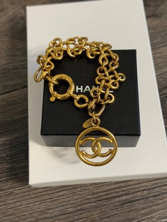 CHANEL Vintage Gold CC Infinity Chain Charm Bracelet