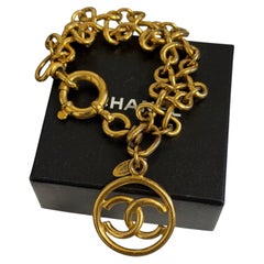 CHANEL Vintage Gold CC Infinity Chain Charm Bracelet