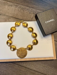 Chanel Vintage Gold CC Logo Flower Medallion Collar Statement Necklace
