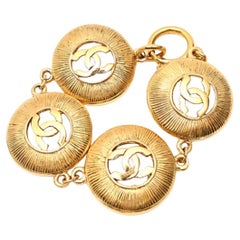 CHANEL Vintage Gold CC Logo Medallion Link Bracelet