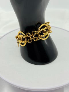 CHANEL Vintage Gold CC Logo Openwork Round Link Bracelet