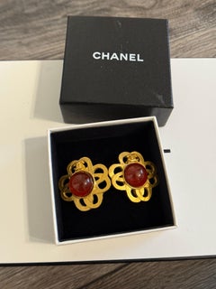 Chanel Vintage Gold CC Logo Rot Gripoix Clip On Statement Ohrringe