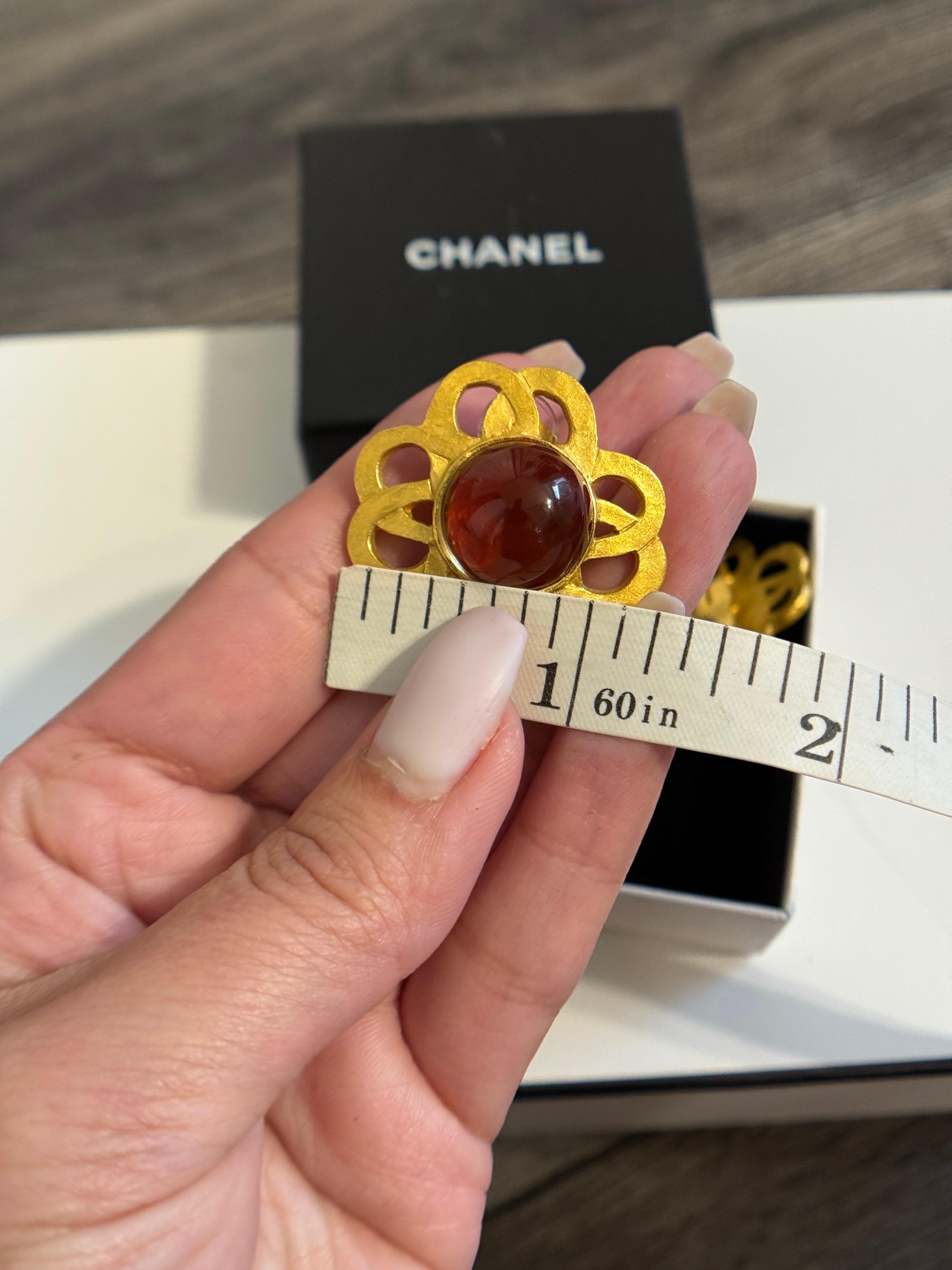 Chanel Vintage Gold CC Logo Rot Gripoix Clip On Statement Ohrringe im Angebot 5