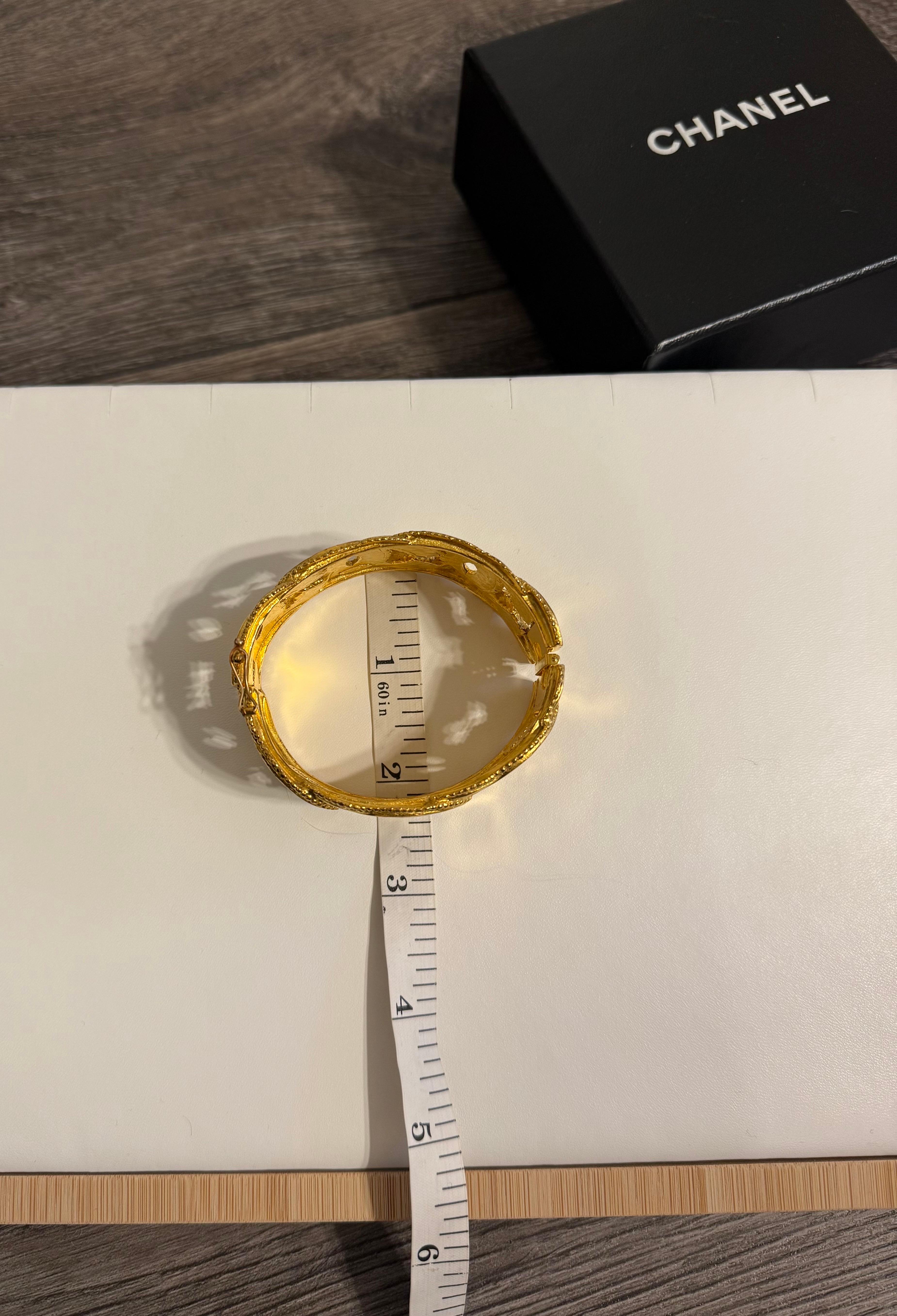 CHANEL Vintage Gold CC Logos Statement Bracelet, 1996 For Sale 6