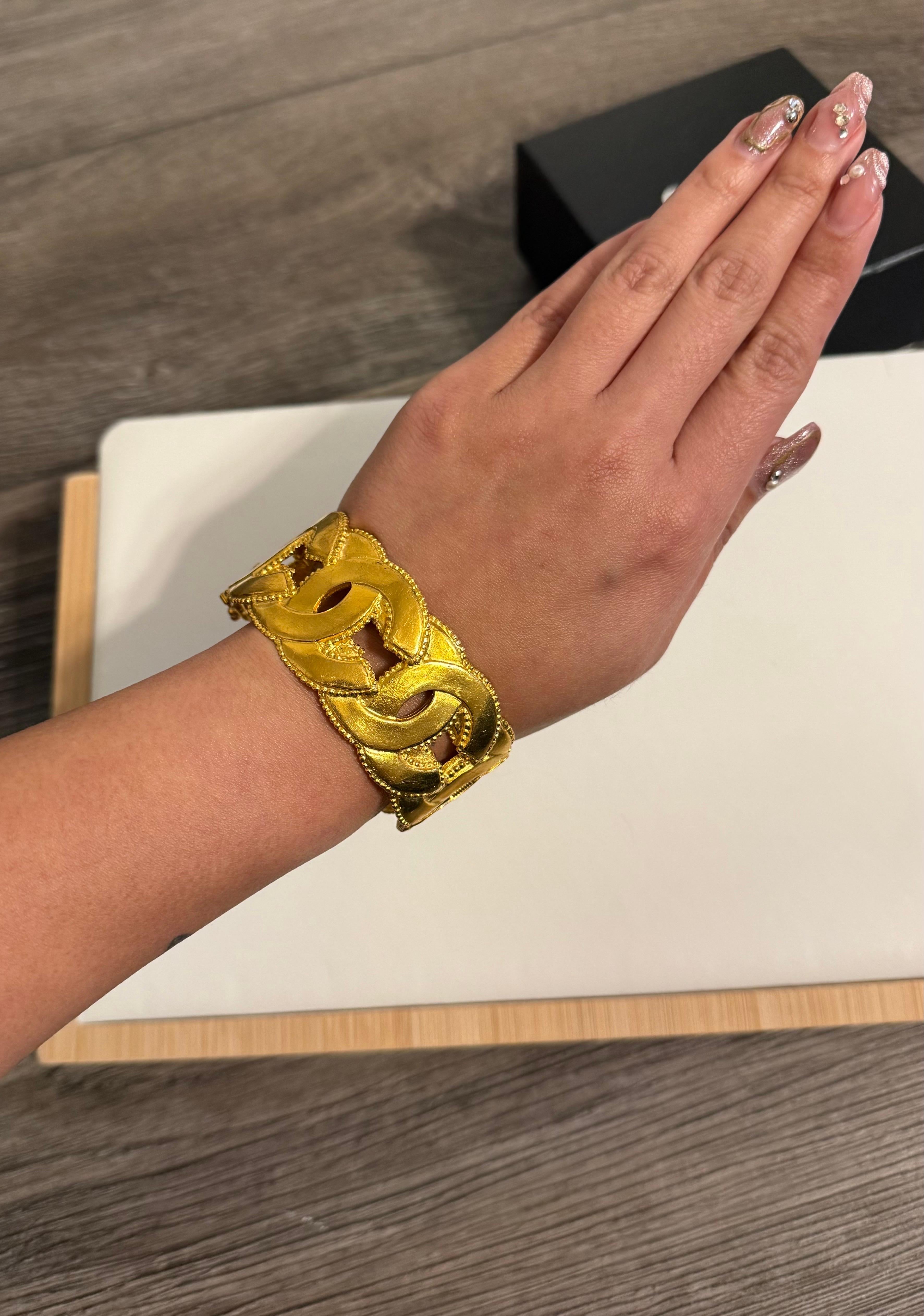 CHANEL Vintage Gold CC Logos Statement Bracelet, 1996 For Sale 7