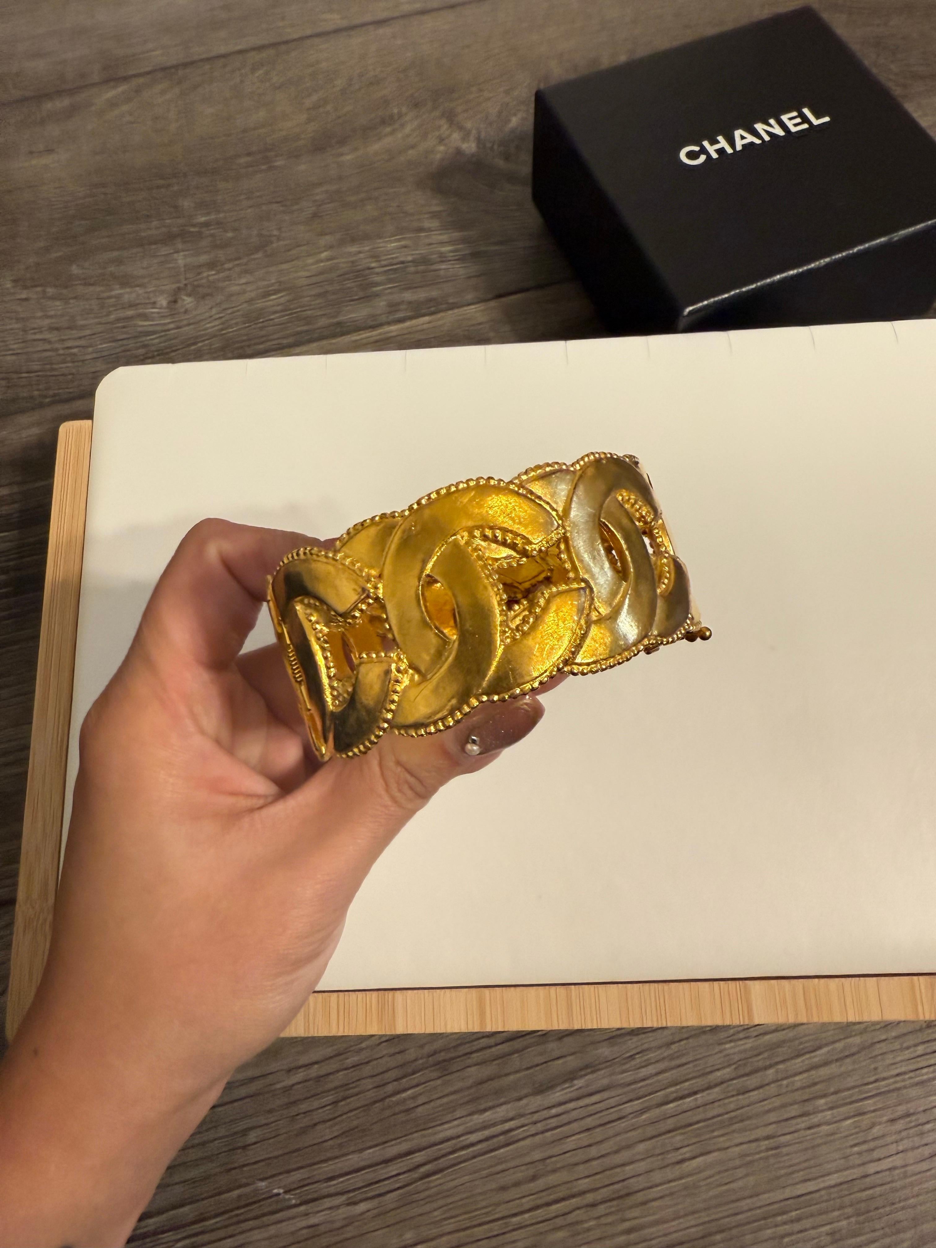 CHANEL Vintage Gold CC Logos Statement Bracelet, 1996 For Sale 3