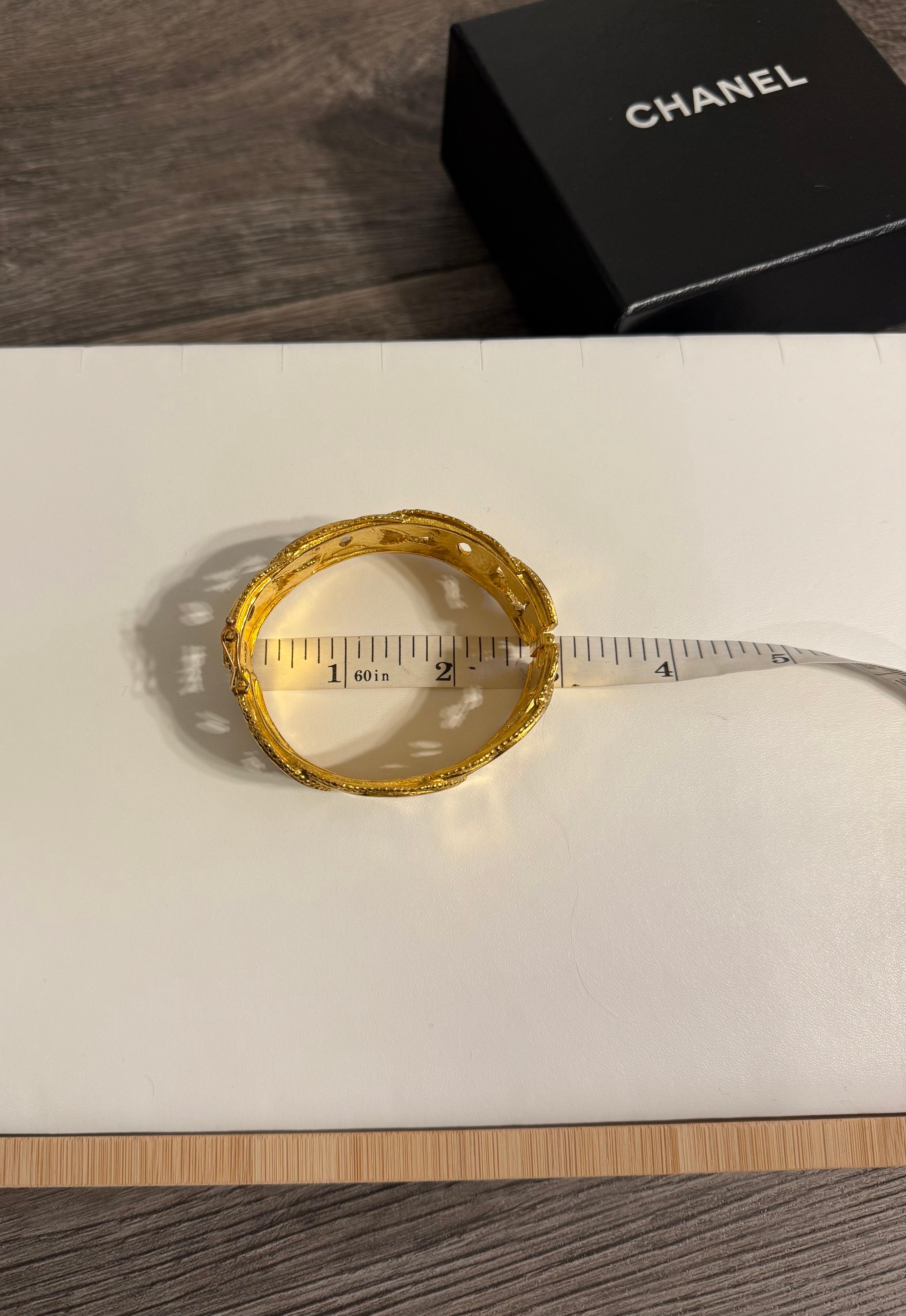 CHANEL Vintage Gold CC Logos Statement Bracelet, 1996 For Sale 5