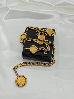 CHANEL Vintage Gold CC Medallion Chain Link Belt