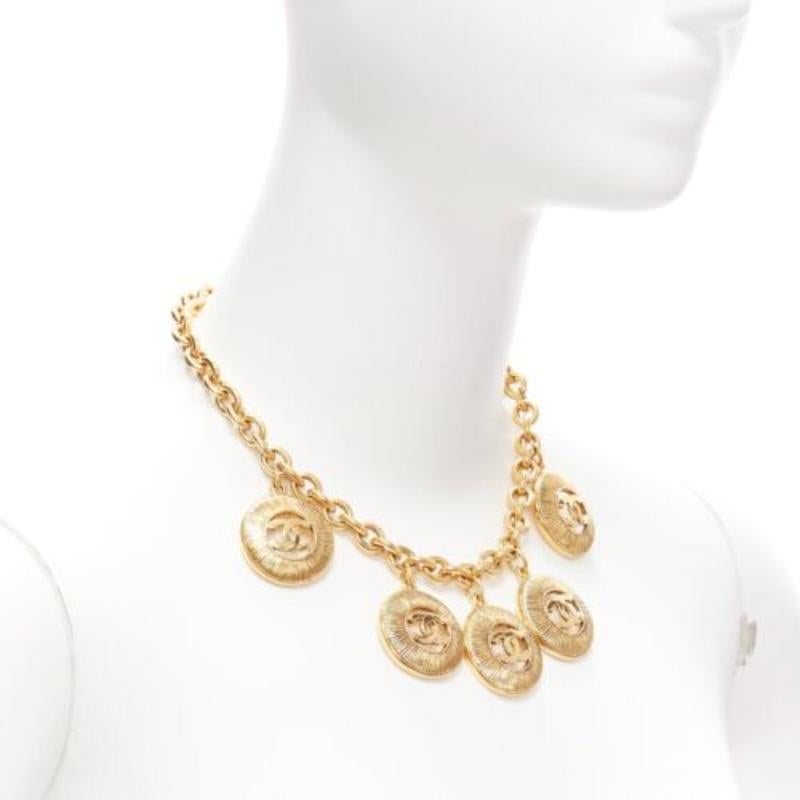 CHANEL Vintage gold CC medallion coin charm short chain necklace In Excellent Condition In Hong Kong, NT