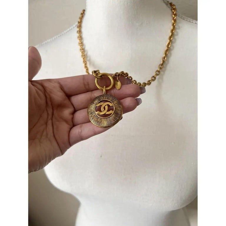 CHANEL Vintage Gold CC Medallion Sunburst Pendant Necklace photo 3