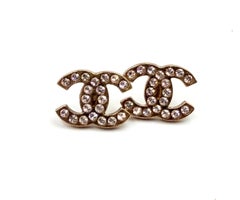 Chanel Vintage Pendientes de oro CC de cristal rosa pálido