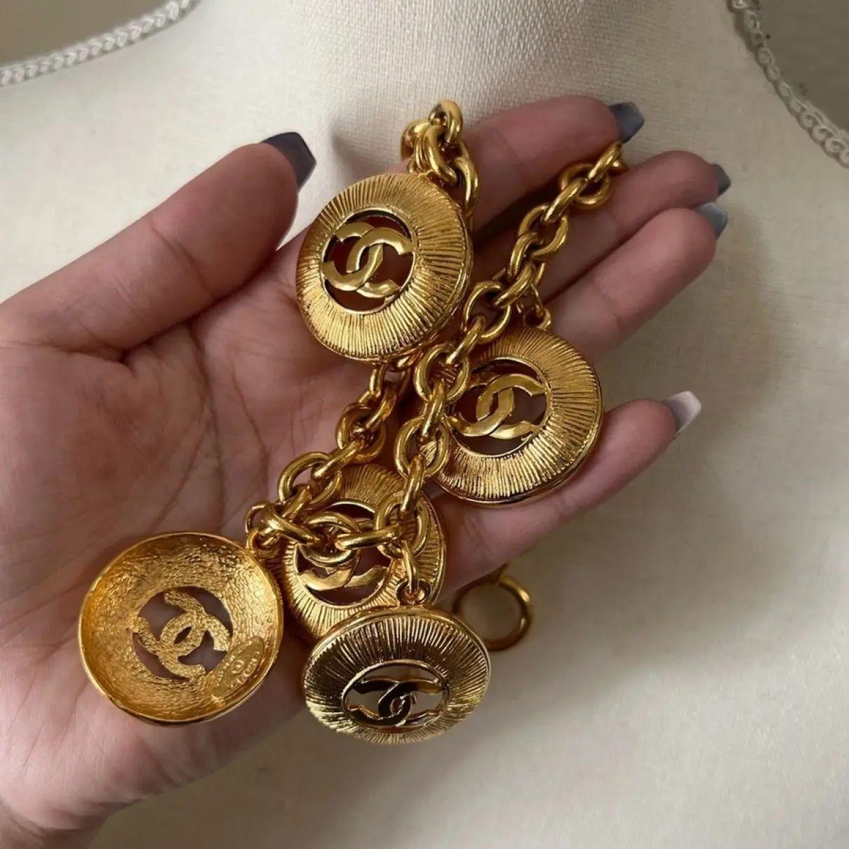 Chanel Vintage Gold CC Sunburst Medallion Collar Necklace For Sale 1