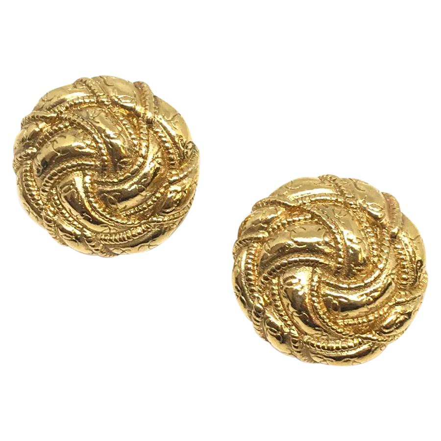 CHANEL Vintage Gold Clip Earrings