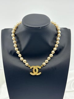 CHANEL Vintage Gold Crystal CC Faux Pearl Collar Necklace