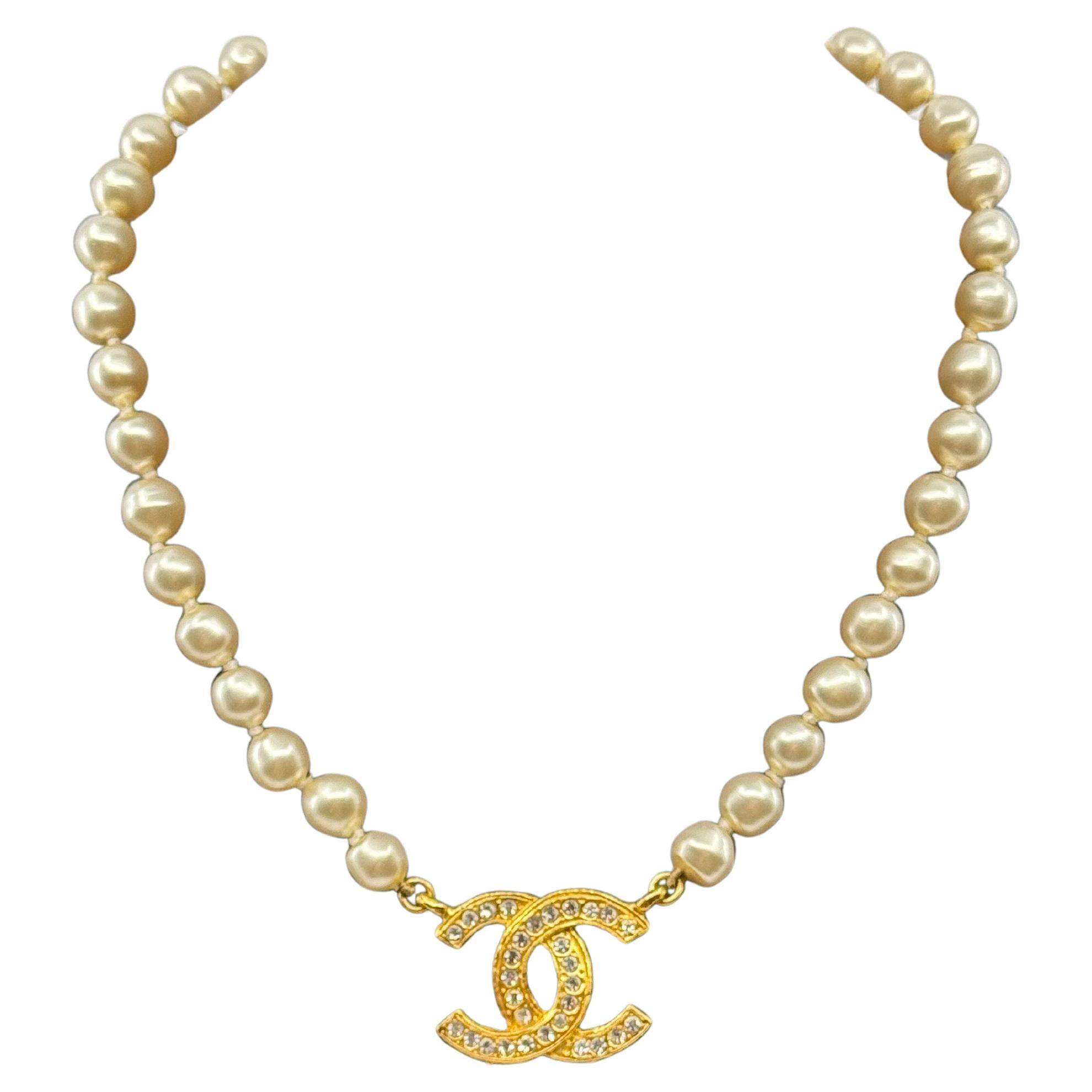 CHANEL Vintage Gold Crystal CC Faux Pearl Collar Necklace