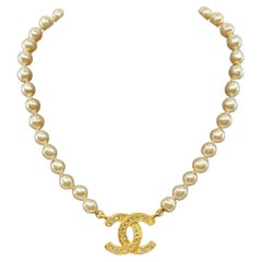 CHANEL Vintage Gold Crystal CC Faux Pearl Collar Necklace