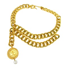 Chanel Vintage Gold Double Link Pearl Coin Medallion Choker Necklace 