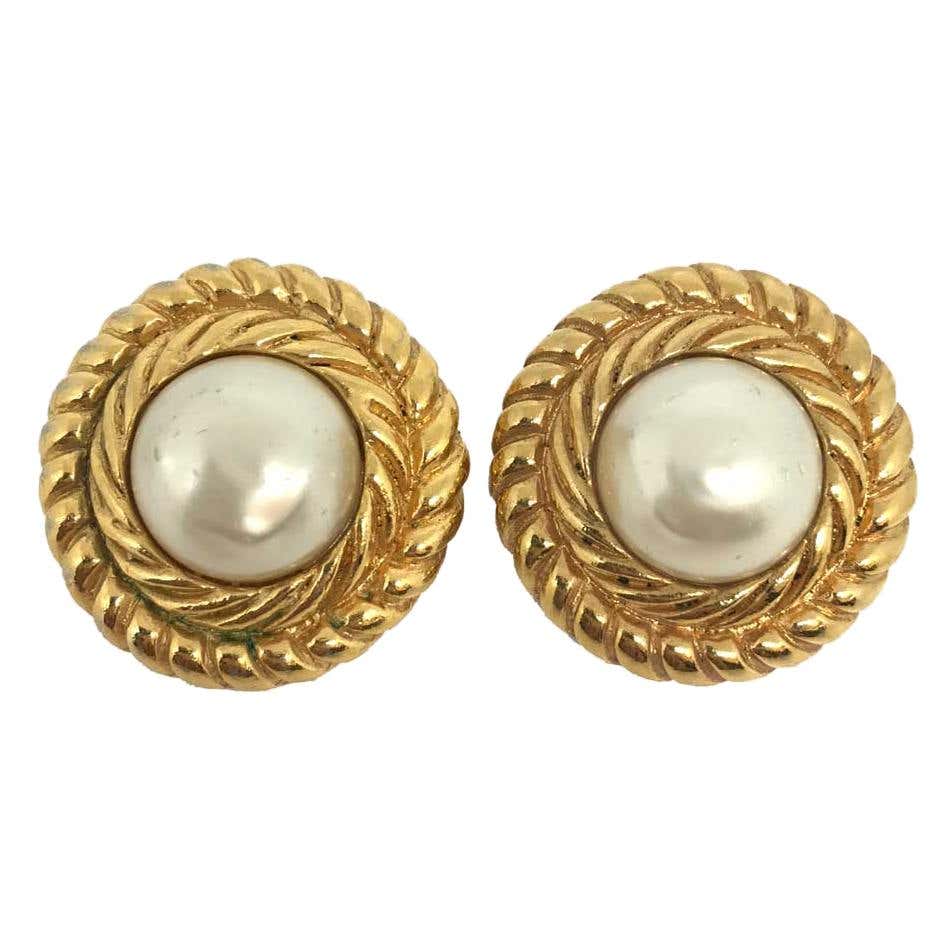 CHANEL Vintage Gold Earrings For Sale at 1stDibs