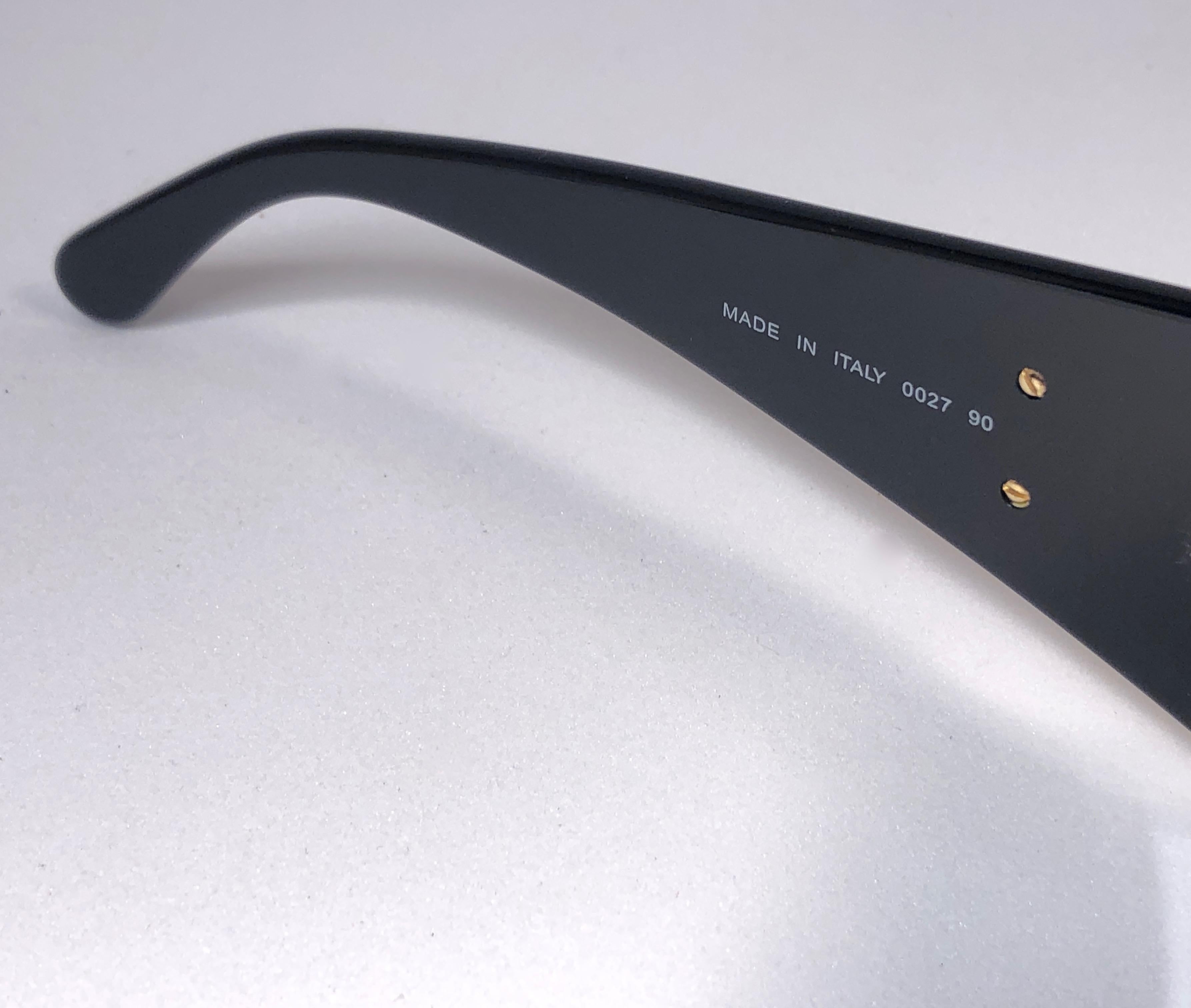 Chanel Vintage Gold Hardware Fall / Winter  1992 Sunglasses Made In Italy 2