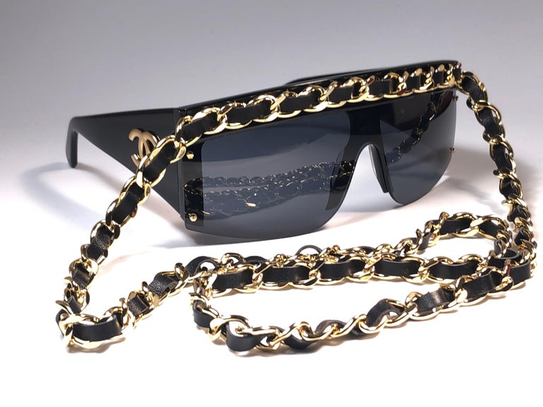Chanel Vintage Gold Hardware Fall / Winter 1992 Sunglasses Made in Italy