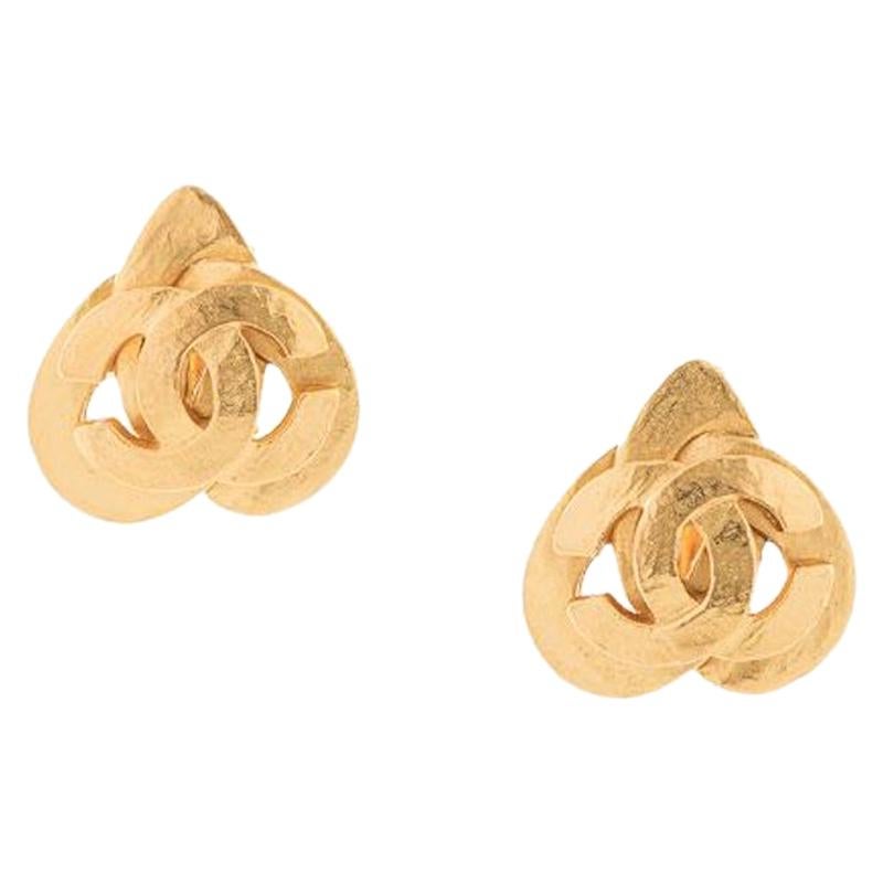 Chanel Vintage Gold Heart Small Charm Evening Stud Earrings in Box 