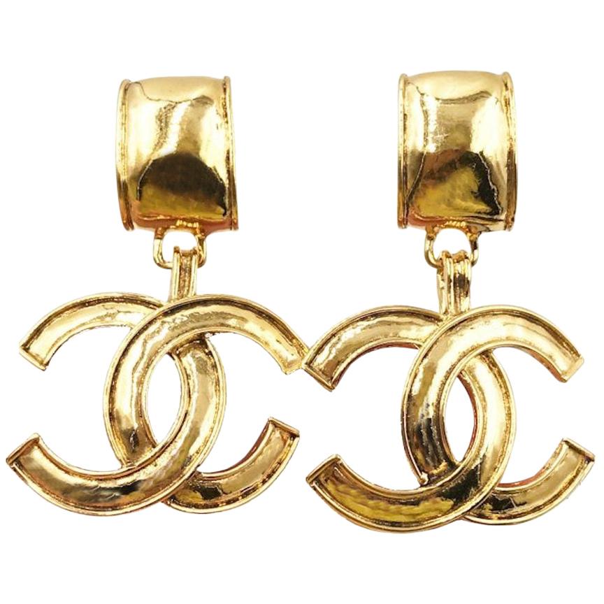 Chanel Vintage Gold Large CC Logo Charm Clip On Evening  Earrings in Box 