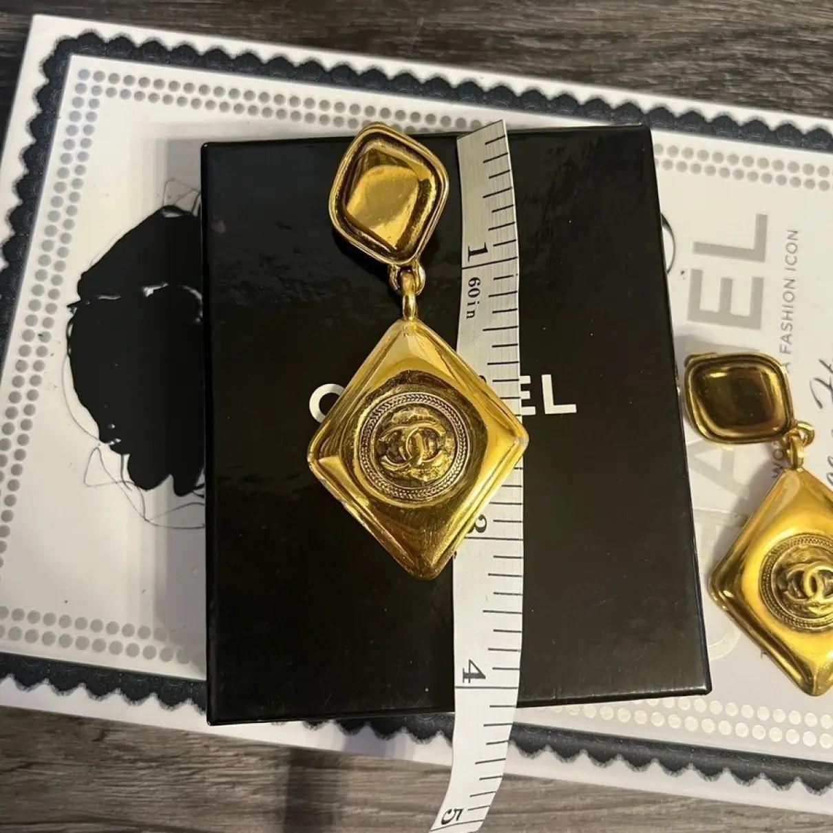Chanel Vintage Gold Large Diamond CC Logo Drop Clip On Earrings, circa 1980s For Sale 6