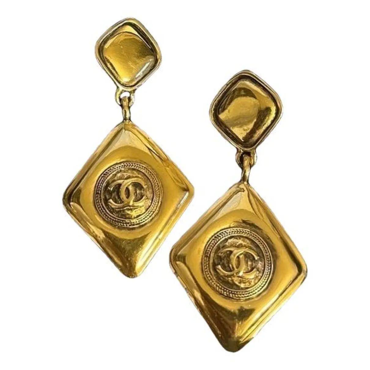 Chanel Vintage Gold Large Diamond CC Logo Drop Clip On Earrings, circa 1980s For Sale 4
